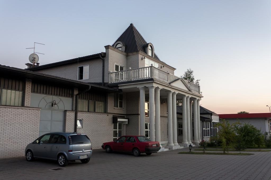 Vila Lux Milikic Кралево Екстер'єр фото